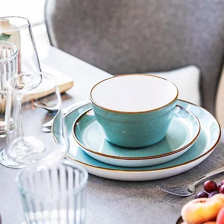 19 Am Schloss Ranzow - Fraeulein Ava